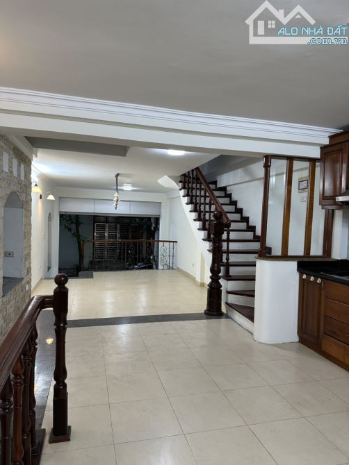 Cho thuê nhà riêng Nguyễn Xiển, 55 m2 x 5 tầng, ngõ rộng oto , có tầng hầm để xe giá tốt - 5