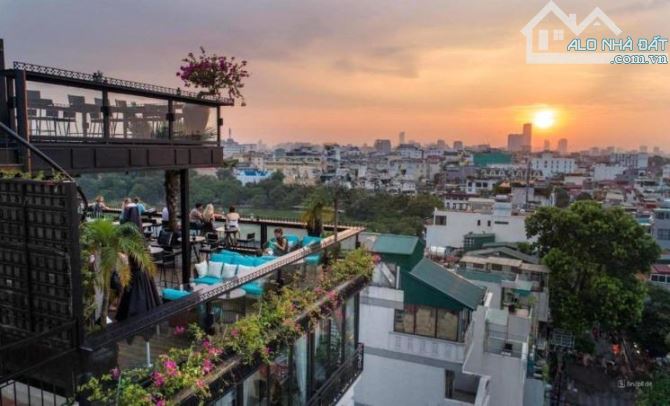 Hotel & Spa 4* Phố Cổ Cửa Nam 27 Phòng  10 Tầng 190 Tỷ -Skybar Nội Thất Hoàng gia