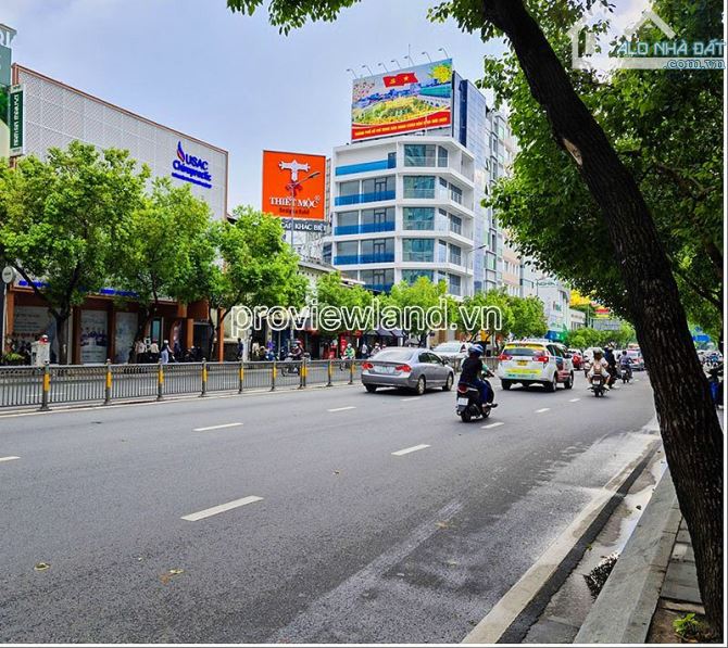 Cho thuê nhà 2 mặt tiền Quận Phú Nhuận, DT đất 600m2, gồm 2 khối nhà, 3 tầng - 1