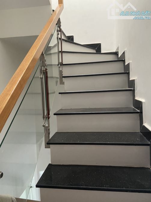 Bán nhà ngay GO Dĩ An Đông Hòa. 85m2, 2 tầng, chỉ 3.X.tỷ - 2