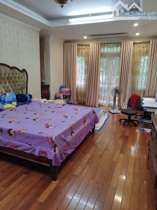 Bán nhà lô góc phân lô, ô tô tránh, Trần Quốc Hoàn, Cầu Giấy 55m 5 tầng MT 5m 18 tỷ - 1
