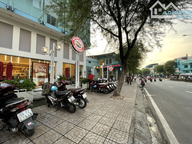 Bán Nhà hẻm đẹp, mới xây, 3 phòng ngủ, Tân Phú - Gọi ngay Em Hoàn - 2