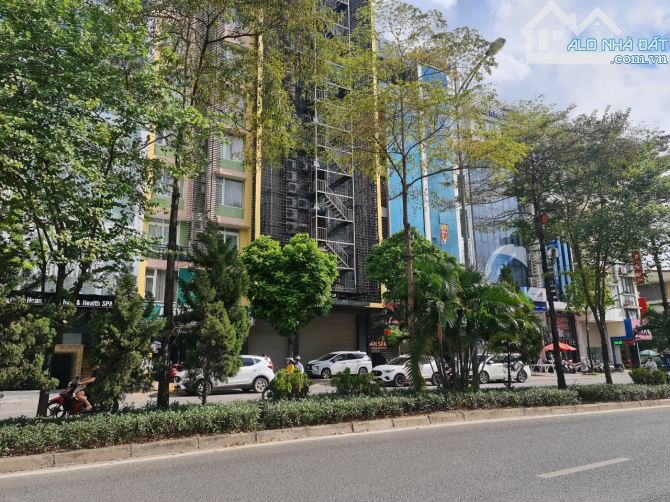 Bán nhà mặt phố Nguyễn Hoàng, Vỉa hè, kinh doanh sầm uất, sổ đỏ chính chủ. 50m2 giá 29 tỷ: - 3