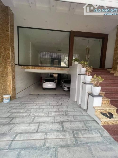 TOÀ NHÀ VĂN PHÒNG 9 TẦNG THANG MÁY MP KHUẤT DUY TIẾN DT 85M2 MT 7.5M2 GIÁ 59 TỶ - 8
