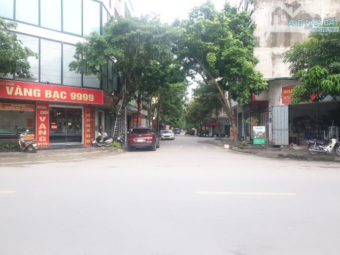 NHÀ LK PHỐ HOÀNG CÔNG KIẾN HƯNG 7 TẦNG THANG MÁY DT 60M2 MT 5M2 GIÁ 15.5 TỶ