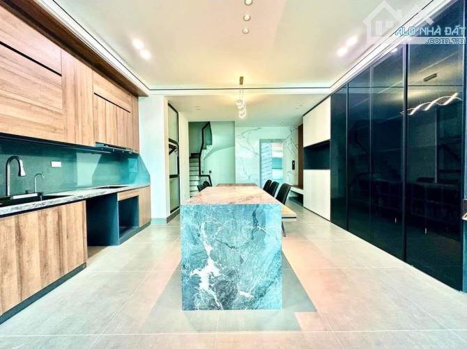 NHÀ LK PHỐ HOÀNG CÔNG KIẾN HƯNG 7 TẦNG THANG MÁY DT 60M2 MT 5M2 GIÁ 15.5 TỶ - 12