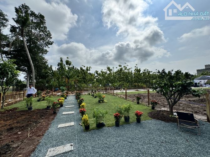 Bán đất vườn thổ cư 100m2, sổ hồng riêng, giá chỉ 590tr, vỉa hè đường nhựa 7m - 2