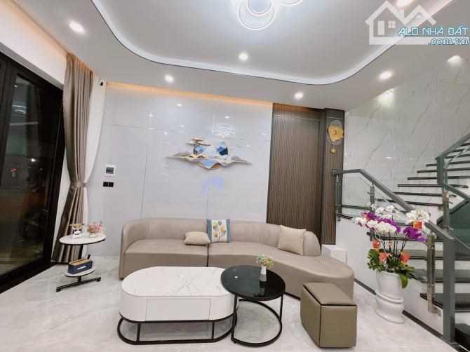 🛑NHÀ 3 TẦNG 3 MÊ - NGUYỄN PHƯỚC THÁI - THANH KHÊ - 70M2 ĐƯỜNG 7,5M - FULL NỘI THẤT. - 4