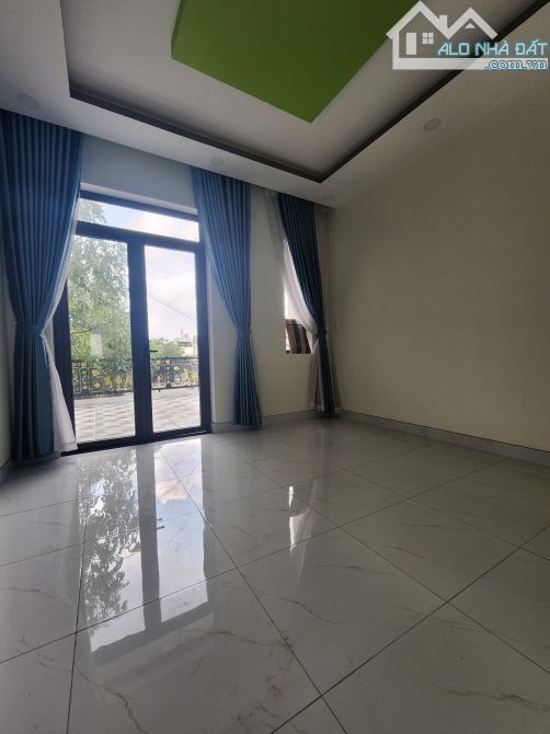 View công viên, nhà đẹp xây ở rất chắc chắn, 4x16, vị trí đắc địa, ngay chợ, trường, lộ, g - 6