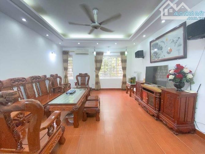 BÁN NHÀ HÀNG XÓM KĐT ĐÔ NGHĨA-HÀ ĐÔNG-Ô TÔ-TIỆN ÍCH NGẬP TRÀN