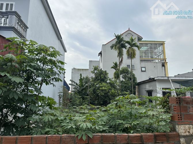 Bán lô 90m2 trục liên thôn Bấc 1 Thủy Đường cách đường 150m giá 3,0x tỷ