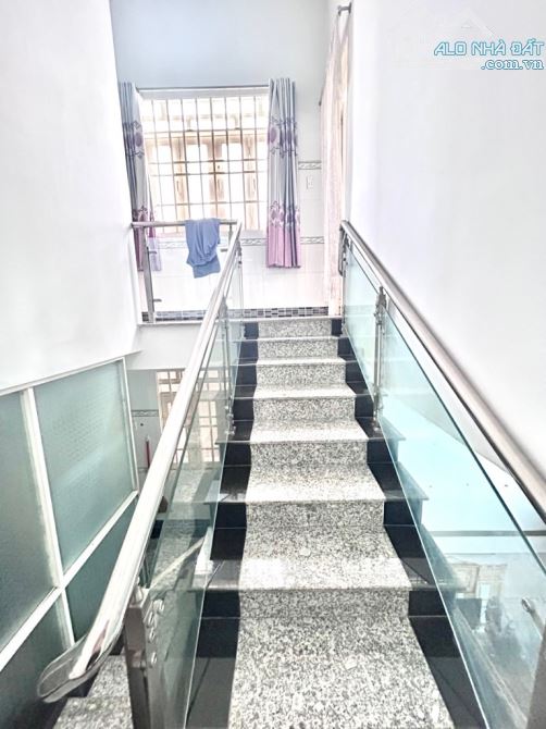 6 X 13M - HẺM 8M THÔNG KINH DOANH ĐA NGÀNH - BÙI VĂN NGỮ - SÁT NGÃ 4 ĐÔNG QUANG - 3 TẦNG - 10