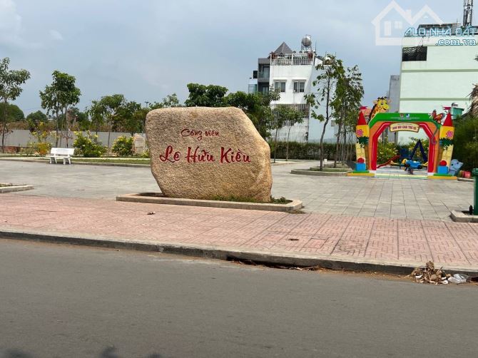 Tha thiết bán gấp Đất MT VIEW Sông đg Lê Hữu Kiều. Q2. 15,5x26m = 403m2. Chỉ 105tr/ - 1
