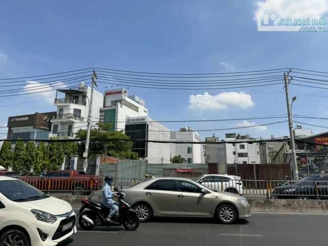 Khuôn đất đẹp 1500m2 ngay Khu Đô Thị Vạn  Phúc City giá chỉ 220 Tỷ - 1