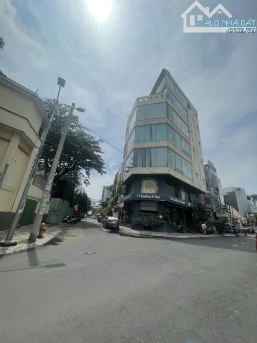 Bán nhà căn góc Đặng Tất + Nguyễn Văn Nguyễn, Tân Định, Q1. 12mx6,6m, Hầm 7 tầng, 37.9 tỷ - 2