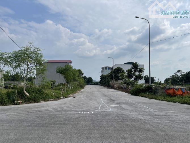 Bán đất giãn dân Đạo Chân Kim Chân 100m2 mt5m Đông Nam - 3