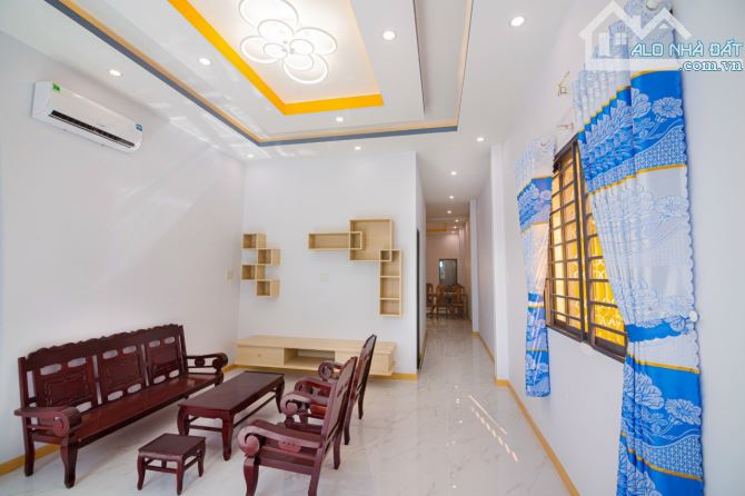 Bán nhà hoàn thiện mới 100% nhánh Quang Trung, P Vĩnh Quang: ⭐️Diện tích: 4,2 × 25,5. Thổ - 4