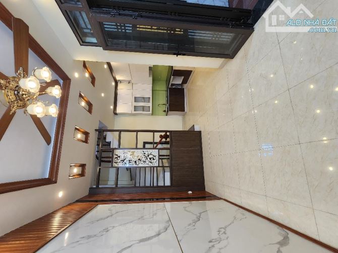 Bán Nhà Thanh Lân, Kinh Doanh, 45m2, 5 Tầng, Ô tô Tránh Cách 10m, Giá 3.96 Tỷ