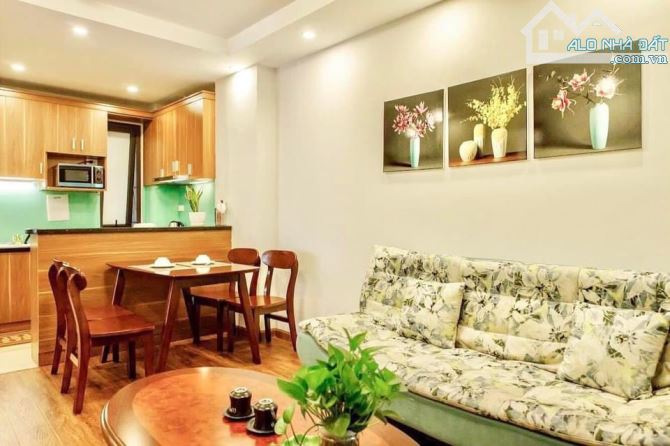 Cho thuê 1n1k 50m2 Phố Vũ Miên sát Hồ Tây, ban công full đồ thang máy, An ninh tốt giá 8tr - 11