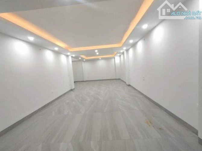 BÁN NHÀ GẦN PHỐ MINH KHAI, NGÕ Ô TÔ THÔNG, VỈA HÈ RỘNG, 7 TẦNG THANG MÁY, KINH DOANH. - 1