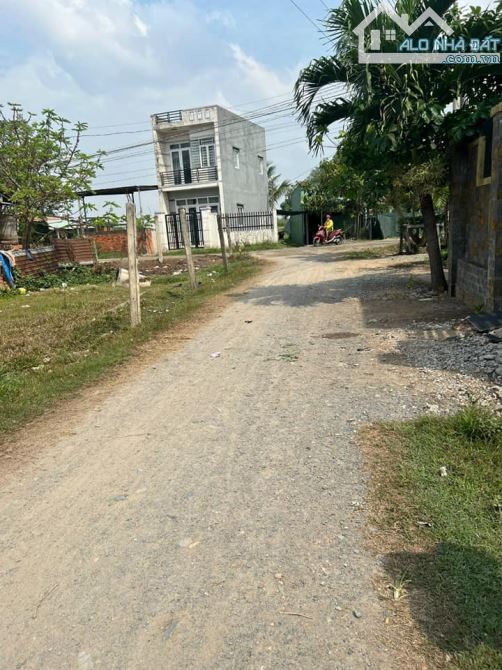 bán gấp lô đất 200m2 giá 950tr gần chợ mỹ hạnh bắc gọi ngay xem đất - 1