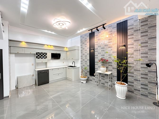 Bán căn nhà 75m2* 4 tầng cầu thang máy dân xây ngõ ô tô đường Trần Nguyên Hãn - 1