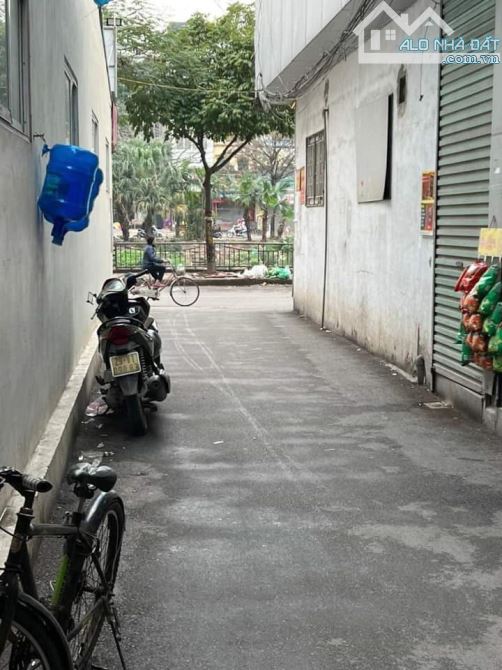 Cho thuê nhà mặt ngõ ôtô qua, phố Vũ Tông Phan Thanh Xuân 37m x 6 tầng, giá 20tr/tháng - 1