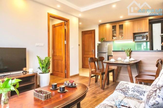 Cho thuê 1n1k 50m2 Phố Vũ Miên sát Hồ Tây, ban công full đồ thang máy, An ninh tốt giá 8tr - 15