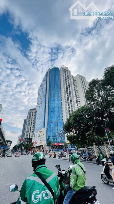 bán Biệt Thự hồ Văn Quán-KĐT Văn Quán,Hà Đông. DT 212m2. KD cực tốt.Ở cực Sướng.Giá 79tỷ6 - 8