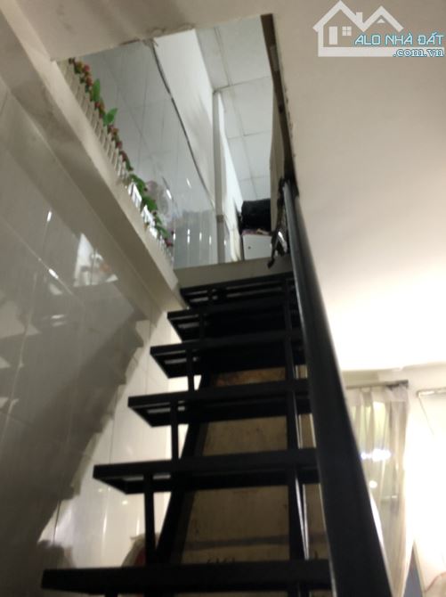 Nhà ngay chợ Trần Văn Quang 22m2 SHR hoàn công 2 tỷ - 3