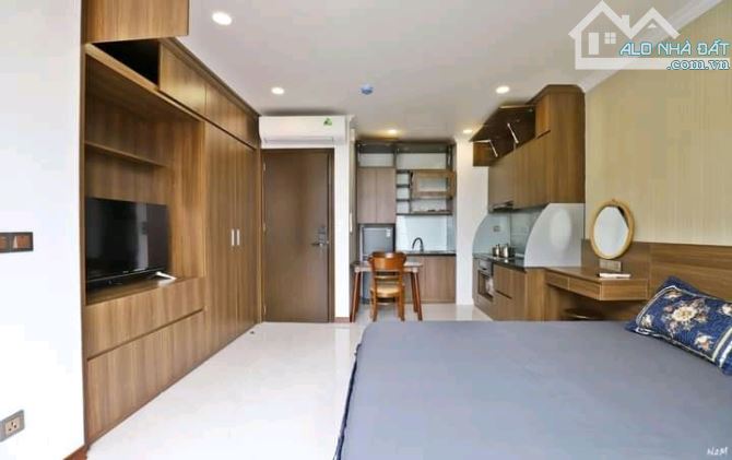 Cho thuê Studio 30m2 Nam Tràng - Ba Đình, sát Hồ Trúc Bạch, có Ban Công thang máy giá 8tr - 5