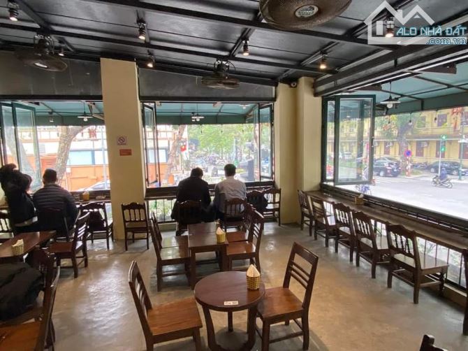 BÁN NHÀ 4 TẦNG MẶT PHỐ NGUYỄN HỮU HUÂN - HOÀN KIẾM, 102M, 2MP, HÈ RỘNG, VỊ TRÍ ĐẸP, KD