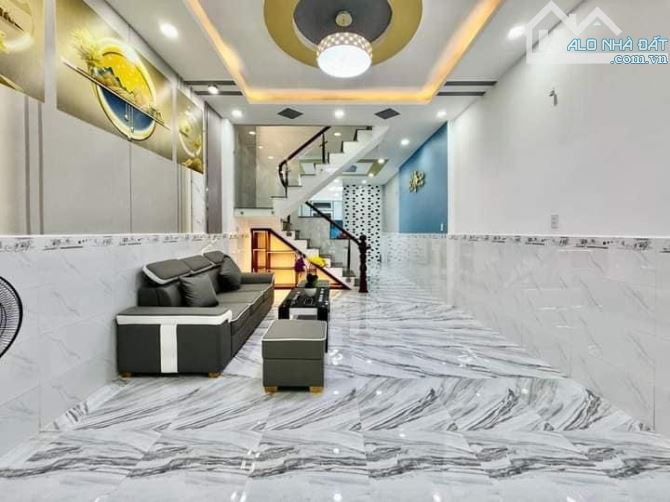 GẤP] BÁN NHANH NHÀ GẦN CHỢ THẠCH ĐÀ, Ô TÔ ĐẬU CỬA 180m2 SD - 5 TẦNG, Full nội thất hơn 6ty