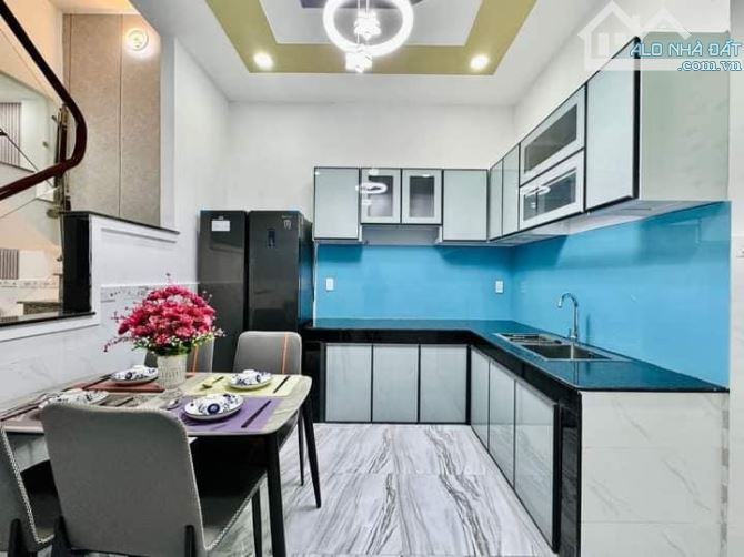 GẤP] BÁN NHANH NHÀ GẦN CHỢ THẠCH ĐÀ, Ô TÔ ĐẬU CỬA 180m2 SD - 5 TẦNG, Full nội thất hơn 6ty - 1