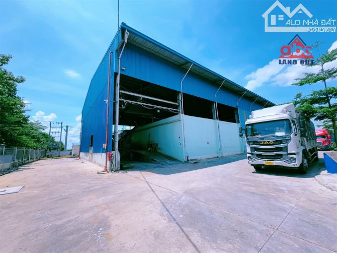 Chuyển nhượng nhà xưởng Sinh Học 1Ha4 (14000m2) KCN Dầu Giây Thống Nhất Tỉnh Đồng Nai . - 14