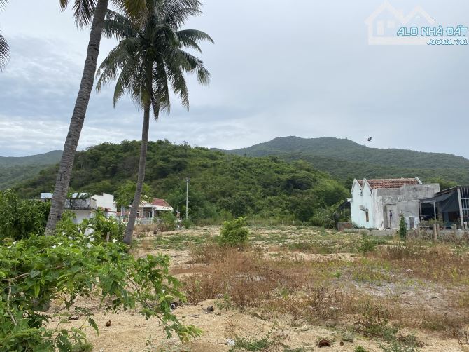 Đất mặt biển giá rẽ biễn ninh vân - 2
