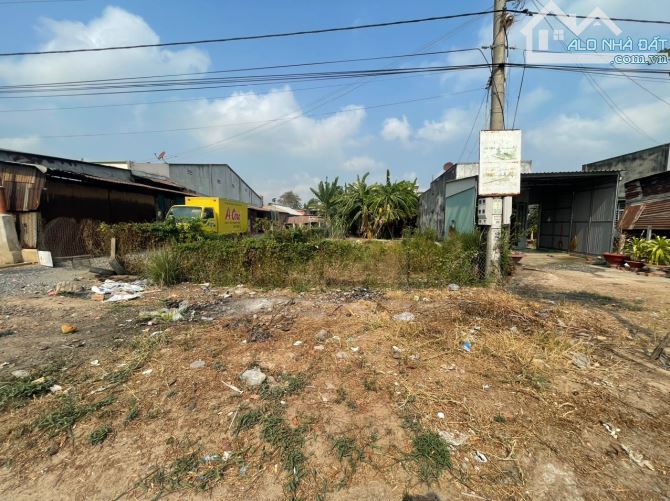 Cần bán 252m2 (9x28) đất mặt tiền Trần Phú, Thị Xã Hoà Thành, Tp Tây Ninh - 2