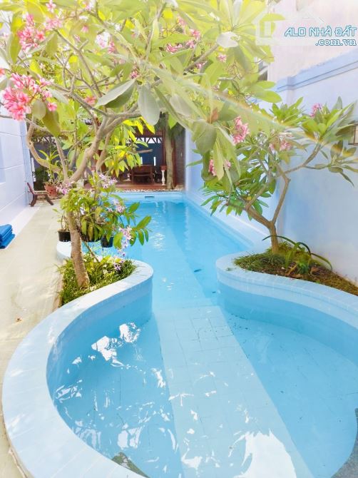 BÁN BIỆT THỰ HẺM 8m Võ Thị Sáu P2 VT 340m 1Trệt 1Lầu hồ bơi sân vườn rộng Giá chỉ 23 tỷ TL - 4