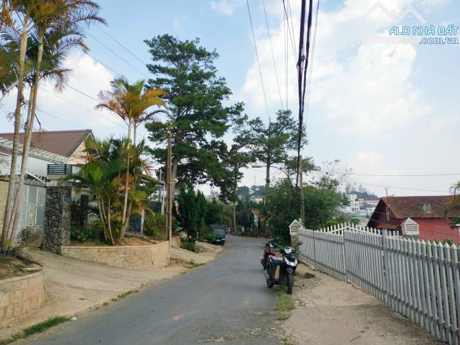 MUA ĐẤT TẶNG NHÀ XƯA MẶT TIỀN TÔ HIỆU 647M2 GIÁ 21 TỶ