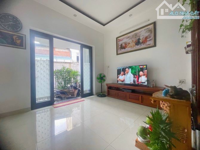 TRUNG TÂM SƠN TRÀ - AN ĐỒN - VIEW PHÁO HOA - NHÀ 3 TẦNG - 70M2 MẶT TIỀN 6,5M. GIÁ 5,x TỶ - 1