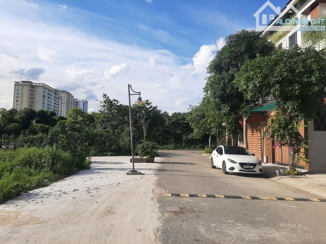 Bán lô đất trống lối 2 đường Lê Mao kéo dài, tp. Vinh - 1