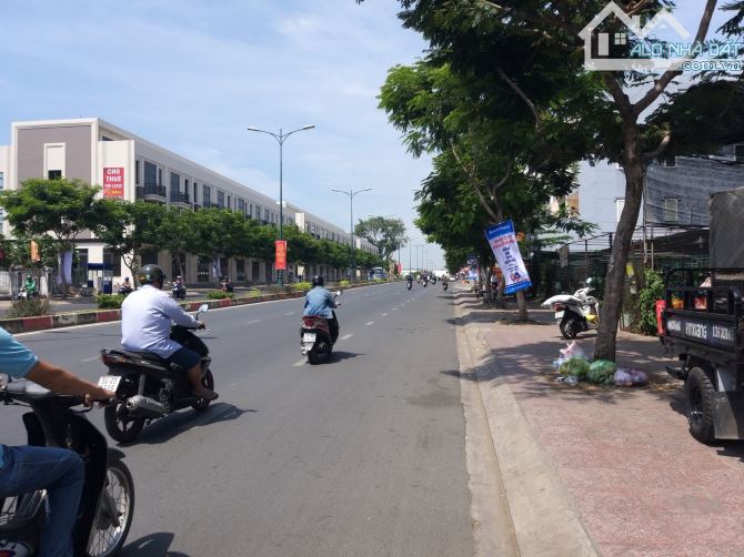 Bán nhà mặt tiền đường Lê Văn Việt phường Tăng Nhơn Phú A Tp Thủ Đức giá 22 tỷ - 3