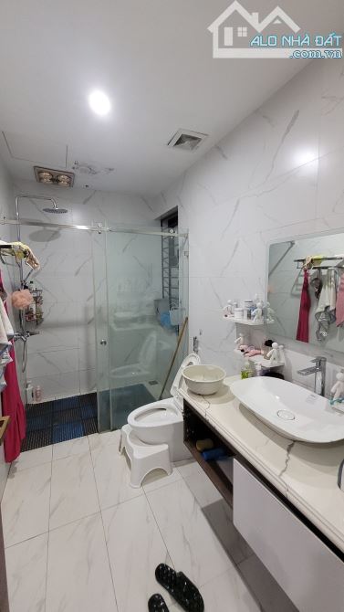 Bán biệt thự Vườn Đào, 679 Lạc Long Quân, Tây Hồ, 200m2, MT hơn 12m - 4