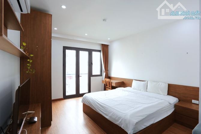 Cho thuê Studio Xuân Diệu gần Hồ Tây, 30m2 full đồ, có ban công thang máy, giá 7,5 triệu - 4