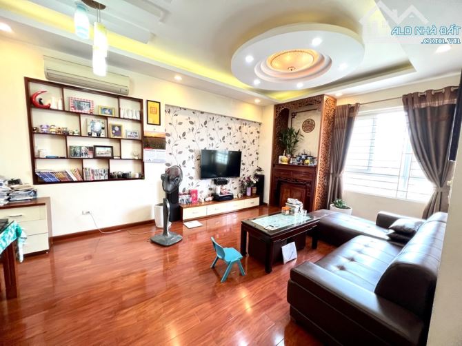 Bán căn hộ chung cư Momota Nguyễn Đức Cảnh! 90m2 2n2wc chỉ 5.55 tỷ - Nội thất đẹp ở ngay