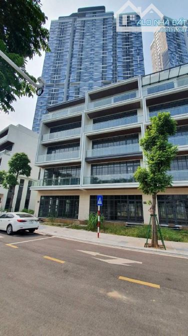 Bán Shophouse Matrix One, Lê Quang Đạo, DT 190m2, 6 tầng, kinh doanh đỉnh 62 tỷ