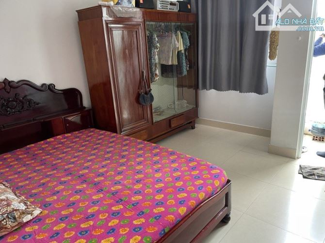 Nhà Mới, Ở Ngay - 3T BTCT - GẦN 70M2 - P5 QUẬN 8 - Sổ Vuông Nở Hậu - 5 TỶ Nhỉnh - 1