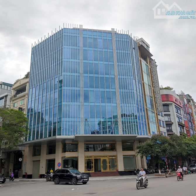 Cho thuê sàn thương mại, văn phòng đường Trần Thái Tông giá tốt 264m2/sàn - 2