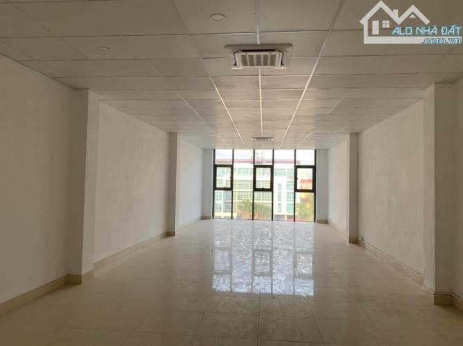 Giảm Chào Bán Gấp Toà Văn Phòng 8T Mặt Phố Phạm Văn Đồng Cầu Giấy DT 120M MT 5M Giá 55Tỷ - 2