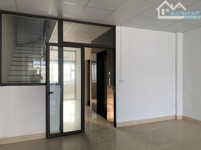 Giảm Chào Bán Gấp Toà Văn Phòng 8T Mặt Phố Phạm Văn Đồng Cầu Giấy DT 120M MT 5M Giá 55Tỷ - 4